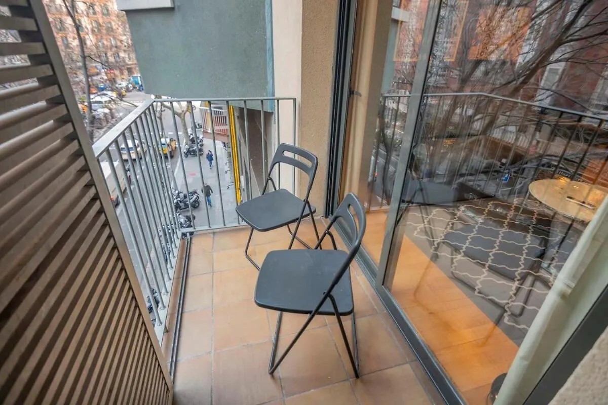 Modern And Bright Apartment In Eixample 2-2 Barcelona