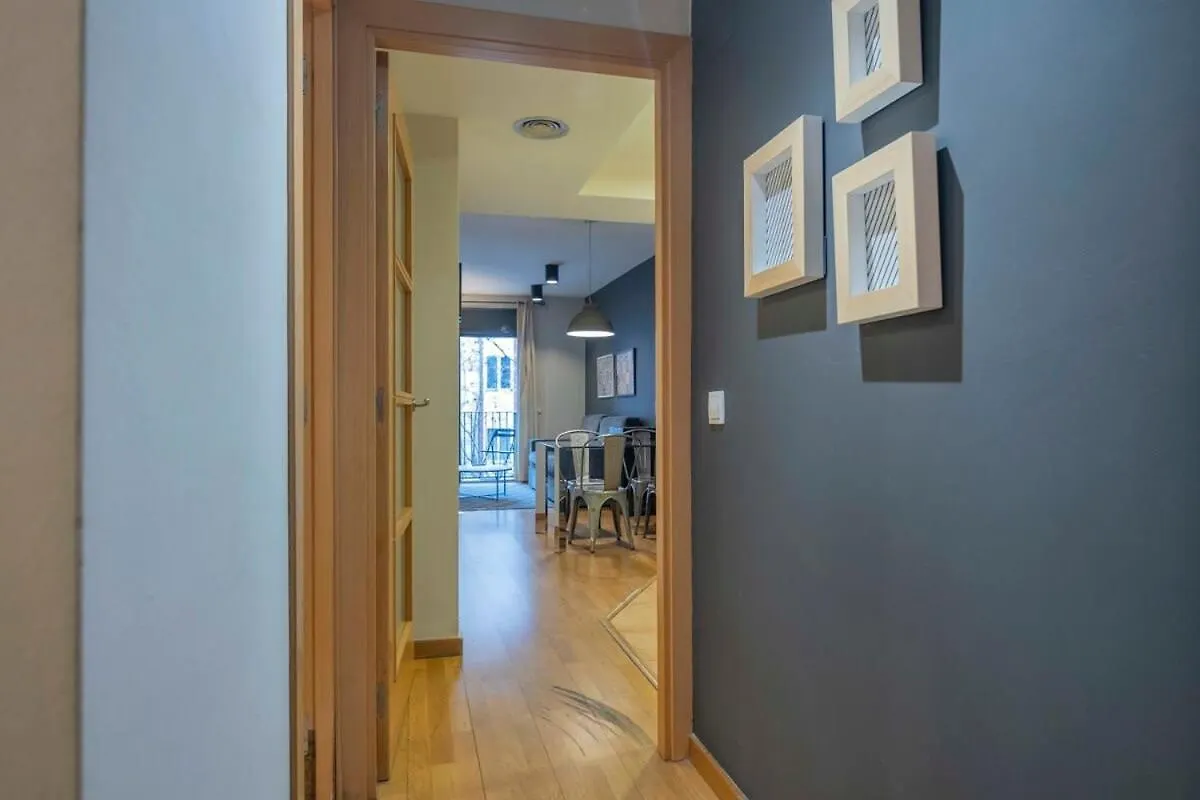 Modern And Bright Apartment In Eixample 2-2 Barcelona 0*,